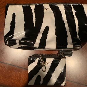 DVF cosmetic bag-matching wallet w/ keychain